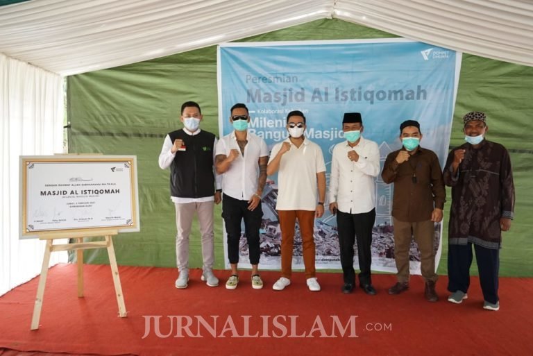 Gelorakan Semangat Kemanusiaan, Kalangan Milenial Dirikan Masjid Di Palu