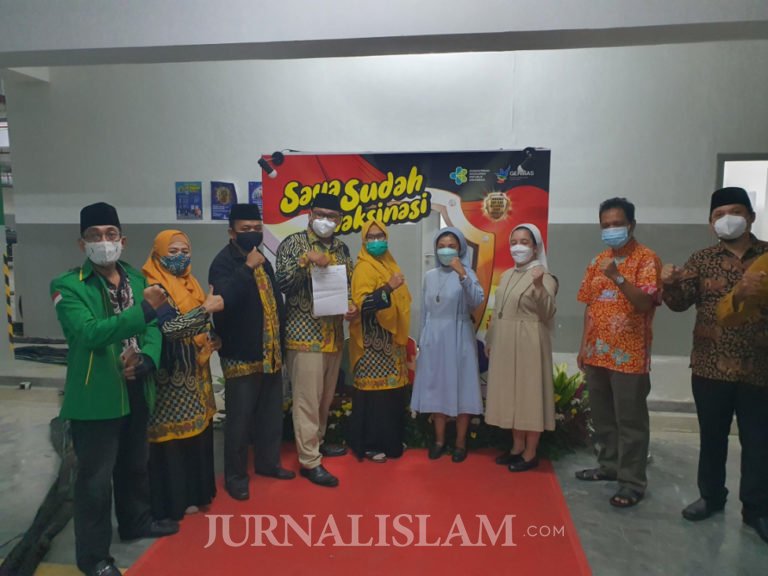 Tokoh Agama Mulai Jalani Vaksinasi Covid