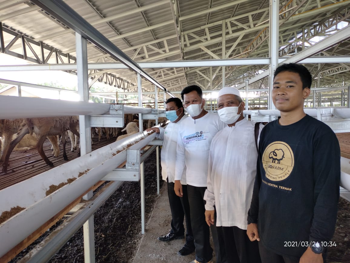 Anggota DPD RI Muhammad Nuh Apresiasi Sentra Ternak DD Waspada