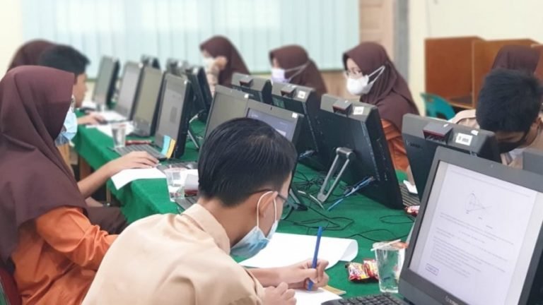 MAN 1 Banda Aceh Sabet 27 Medali Olimpiade Sains Nasional 2021