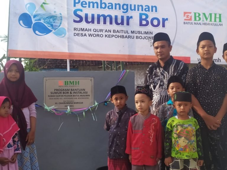 Laznas BMH Bangun Sumur 65 Titik Lokasi Terdampak Kekeringan di Jawa Timur