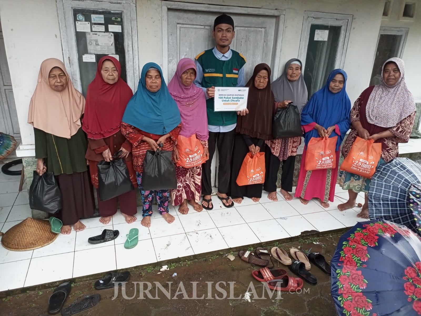 Laznas WIZ Salurkan Bantuan Pangan di Kabupaten Subang