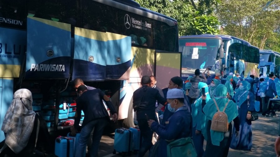 419 Jamaah Umrah Perdana saat Pandemi Berangkat, Diminta Jaga Prokes