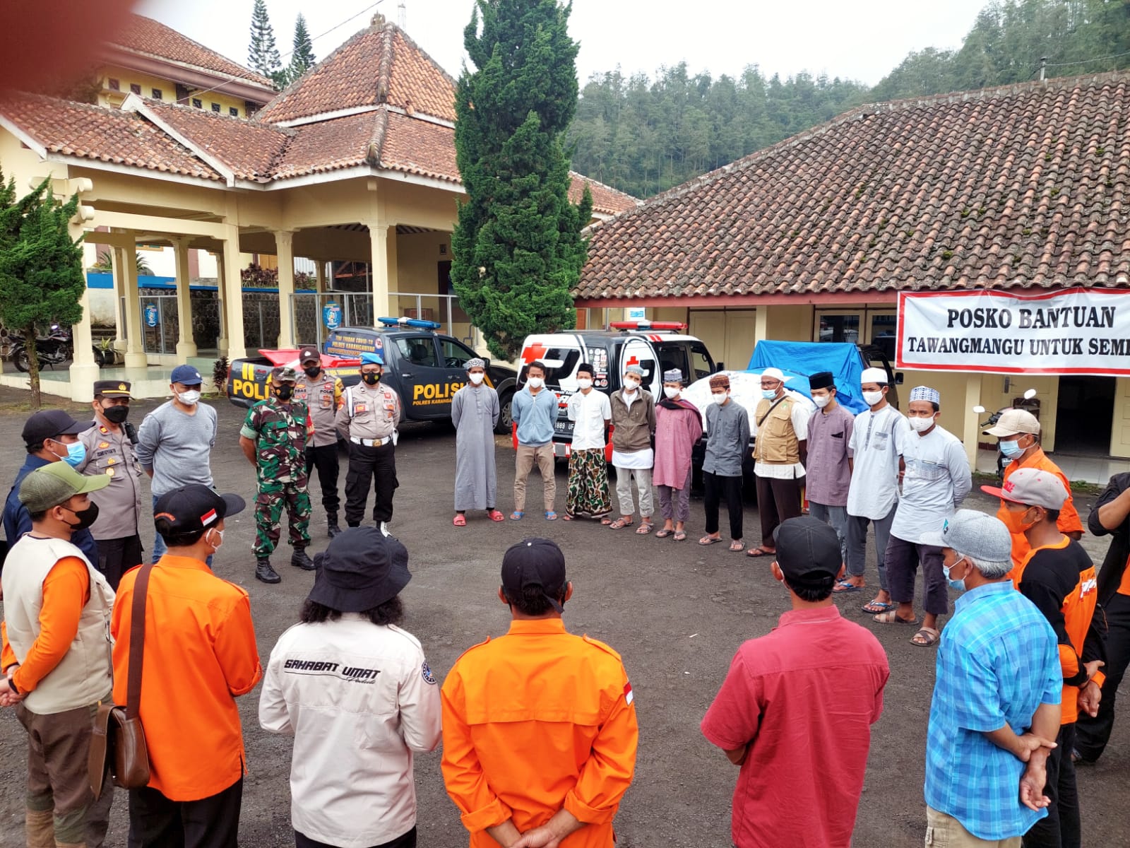 Posko Relawan Tawangmangu untuk Semeru Resmi Ditutup
