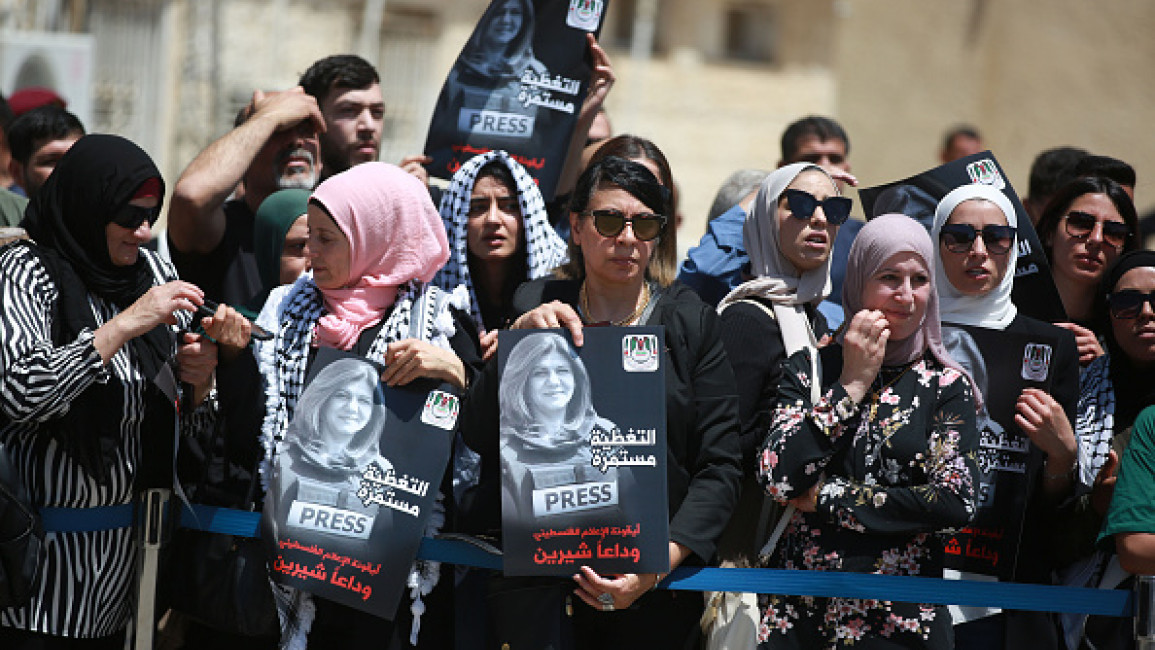 Ratusan Ribu Warga Palestina Hadiri Prosesi Pemakaman Shireen Abu Akleh