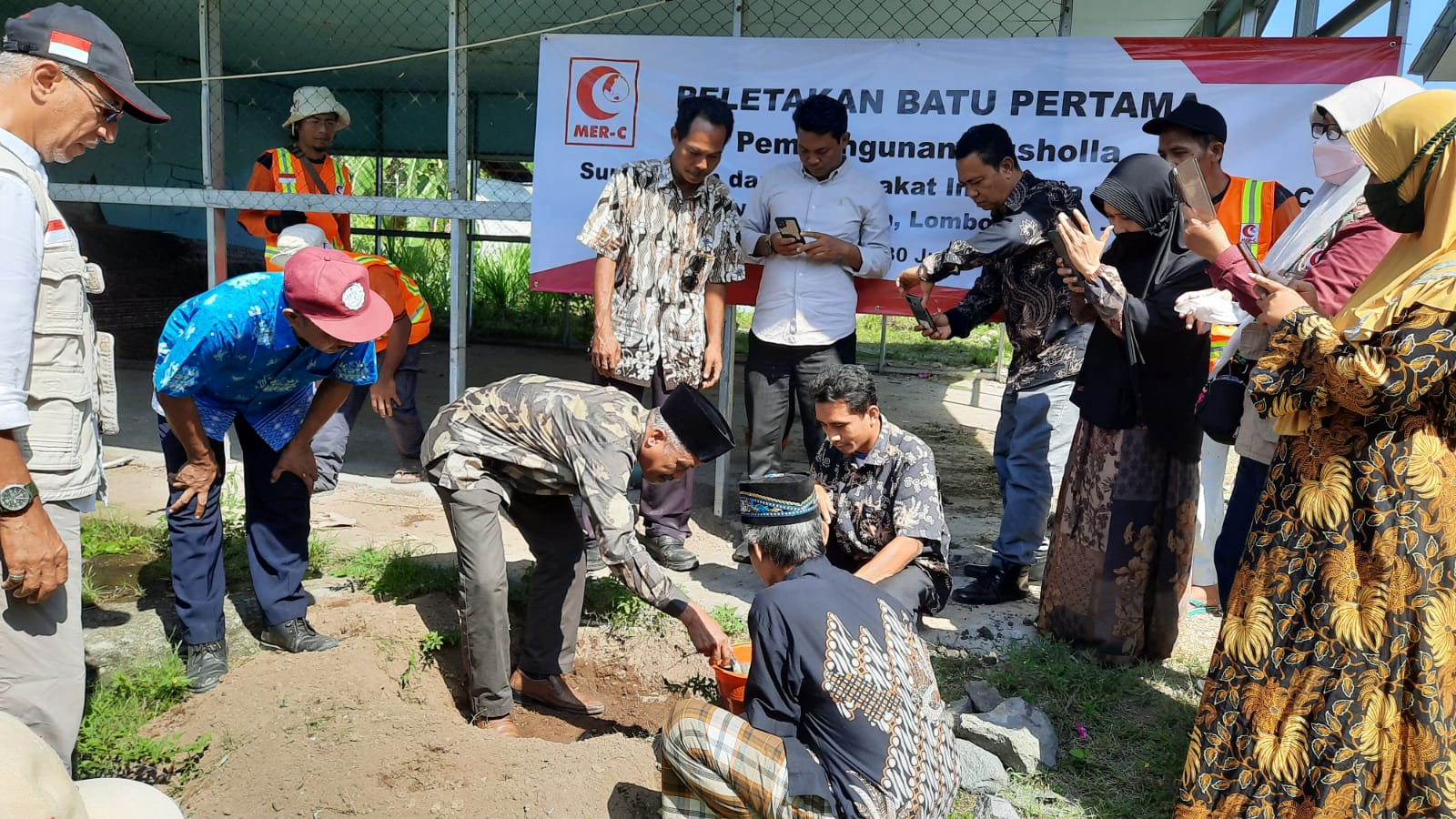 MER-C Mulai Bangun Mushalla di Kabupaten Lombok Utara