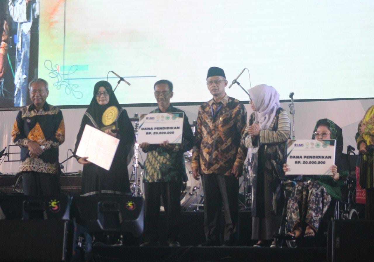 Malam Mangayubagyo Meriah, Muhammadiyah Beri Anungerah Kebudayaan Tiga Seniman Solo