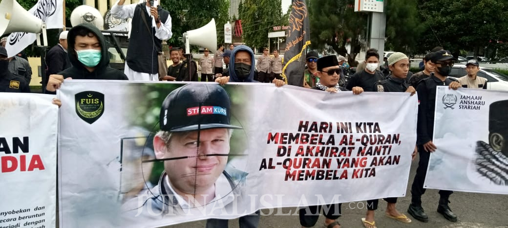 Belum Berhenti, Aksi Umat Islam Memprotes Pembakaran Al-Qur’an Juga Digelar di Semarang