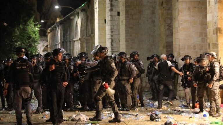 Tentara Zionis Serang Jamaah di Masjid Al-Aqsa, Ansharu Syariah: Israel Bukan Bangsa Untuk Dihormati!