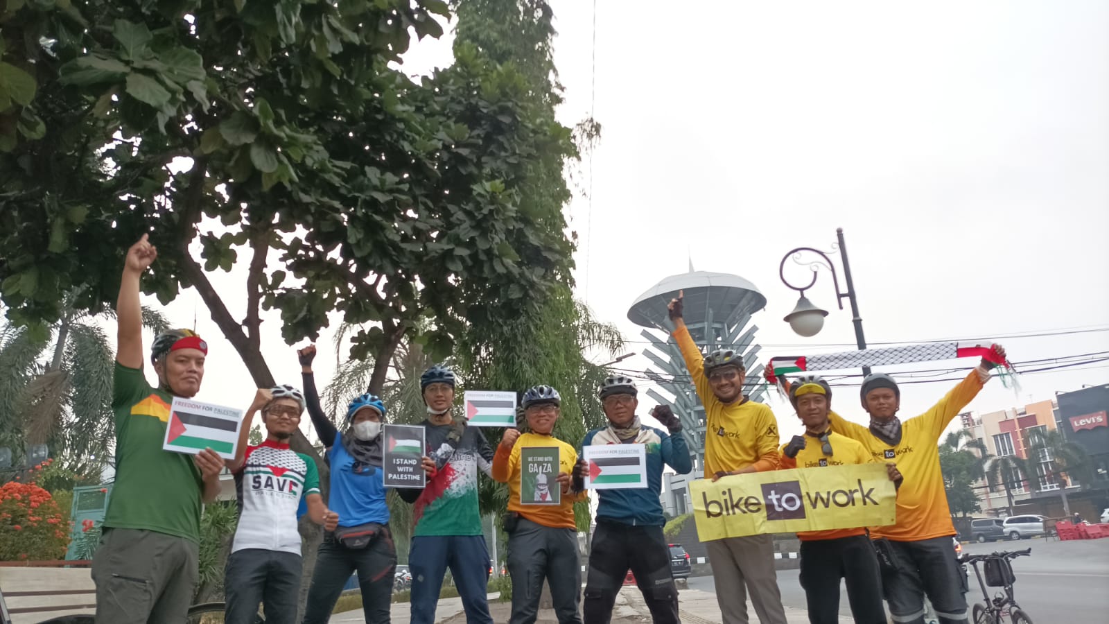 Komunitas ‘Bike to Work Cilegon’ Gelar Aksi Solidaritas Palestina