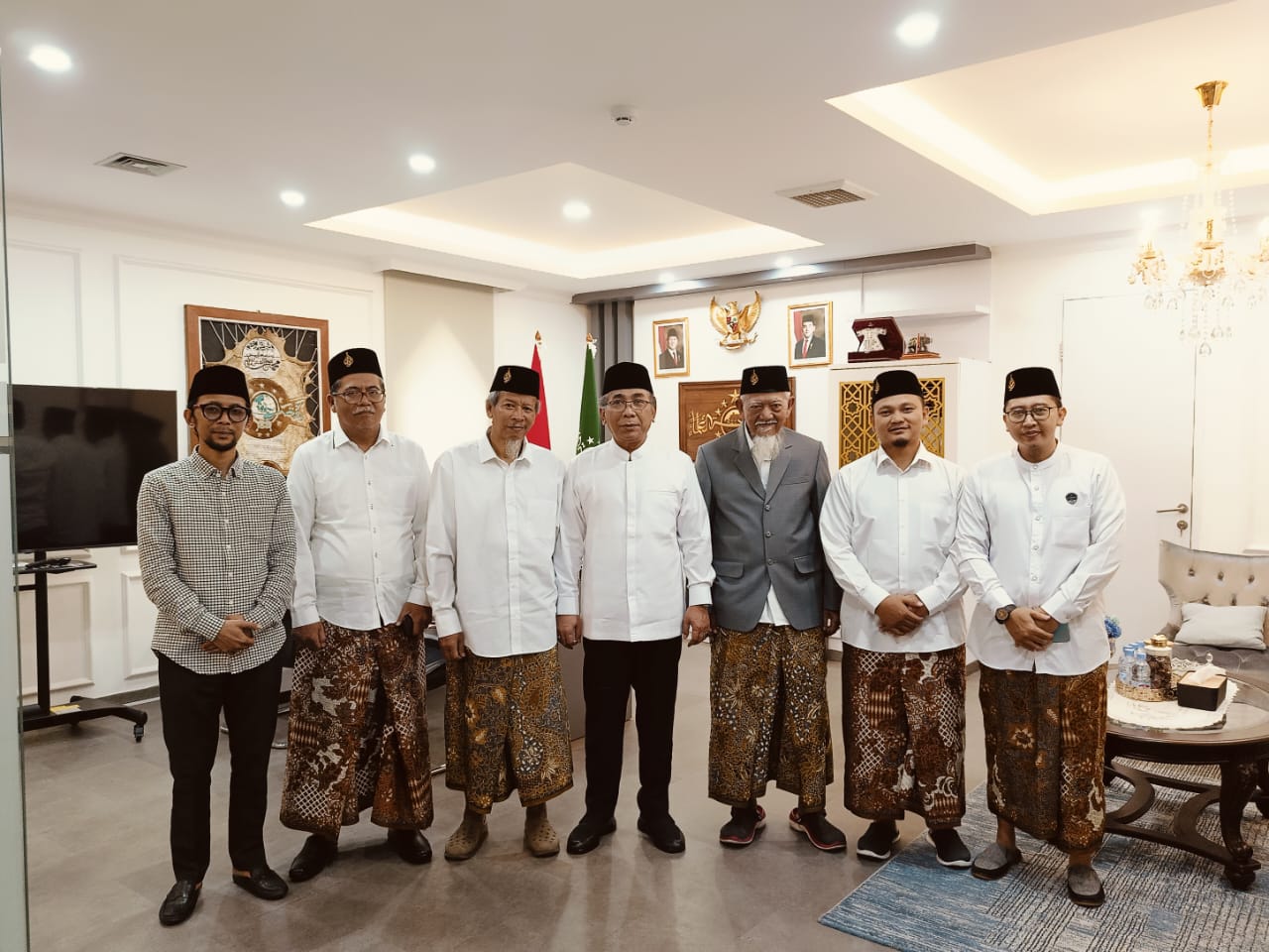 Pererat Ukhuwah, Stakeholder Yayasan dan Pesantren Islam Al Mukmin Ngruki Silaturahmi ke PBNU