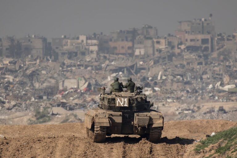 Tank-Tank Israel Terlihat di Perbatasan Gaza-Mesir, Ketegangan dengan Kairo Meningkat