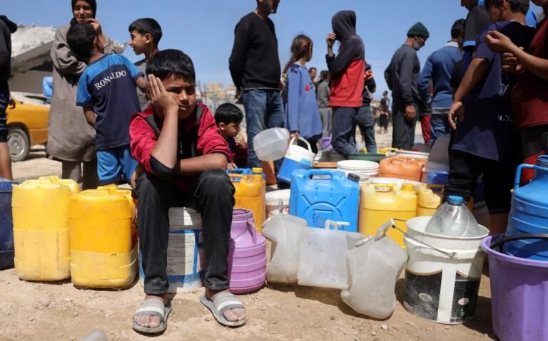 Truk Bantuan Masuk Gaza Hanya Klaim Israel, Warga: Kami Tak Terima Apa-Apa