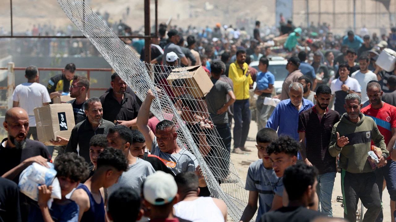 Tragedi Distribusi Bantuan, 32 Warga Palestina Tewas Ditembak Tank Israel saat Antre Makanan di Gaza