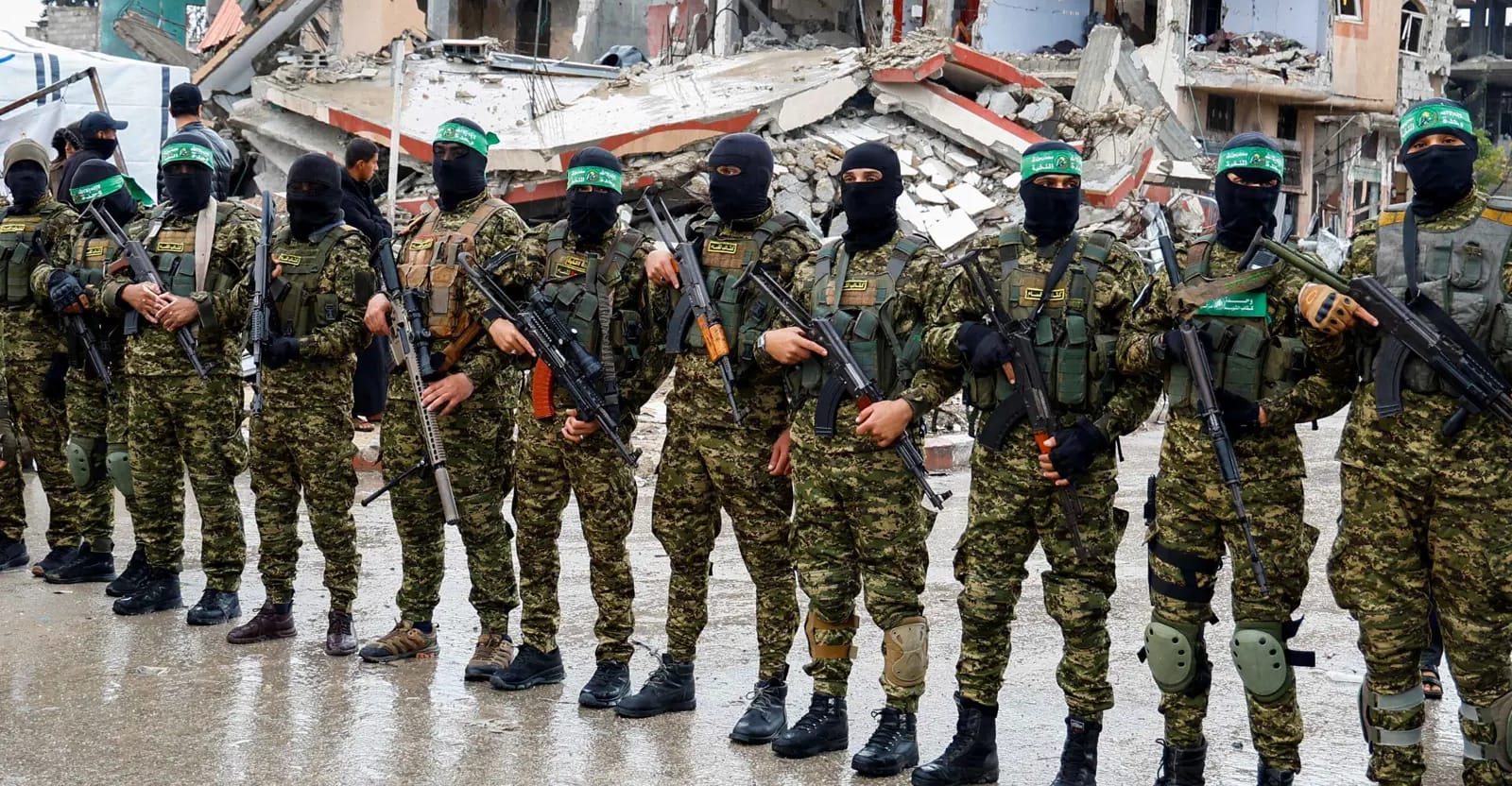 Al-Qassam Lakukan Penyergapan Berani di Khan Yunis, Bunuh Tentara Israel dan Sita Senjatanya