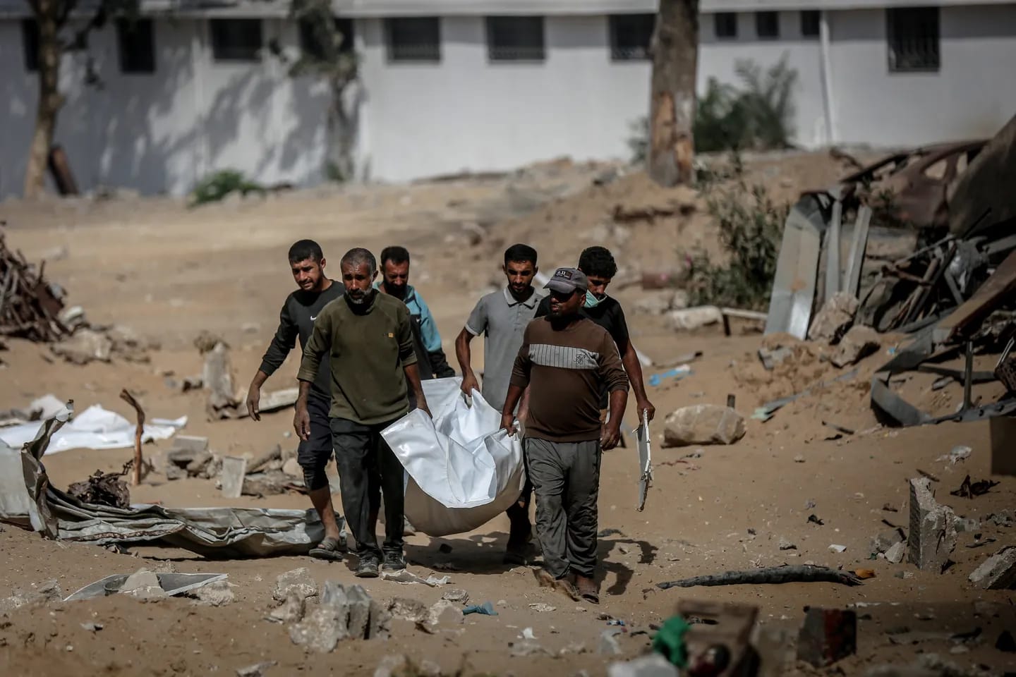 Israel Kembali Langgar Gencatan Senjata, Dua Bersaudara Palestina Gugur di Deir al-Balah