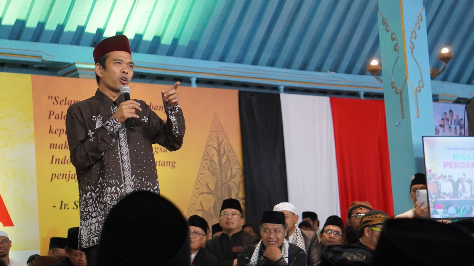 Tabligh Akbar Palestina di Solo Dihadiri Ribuan Jamaah, Donasi Tembus Rp1 Miliar