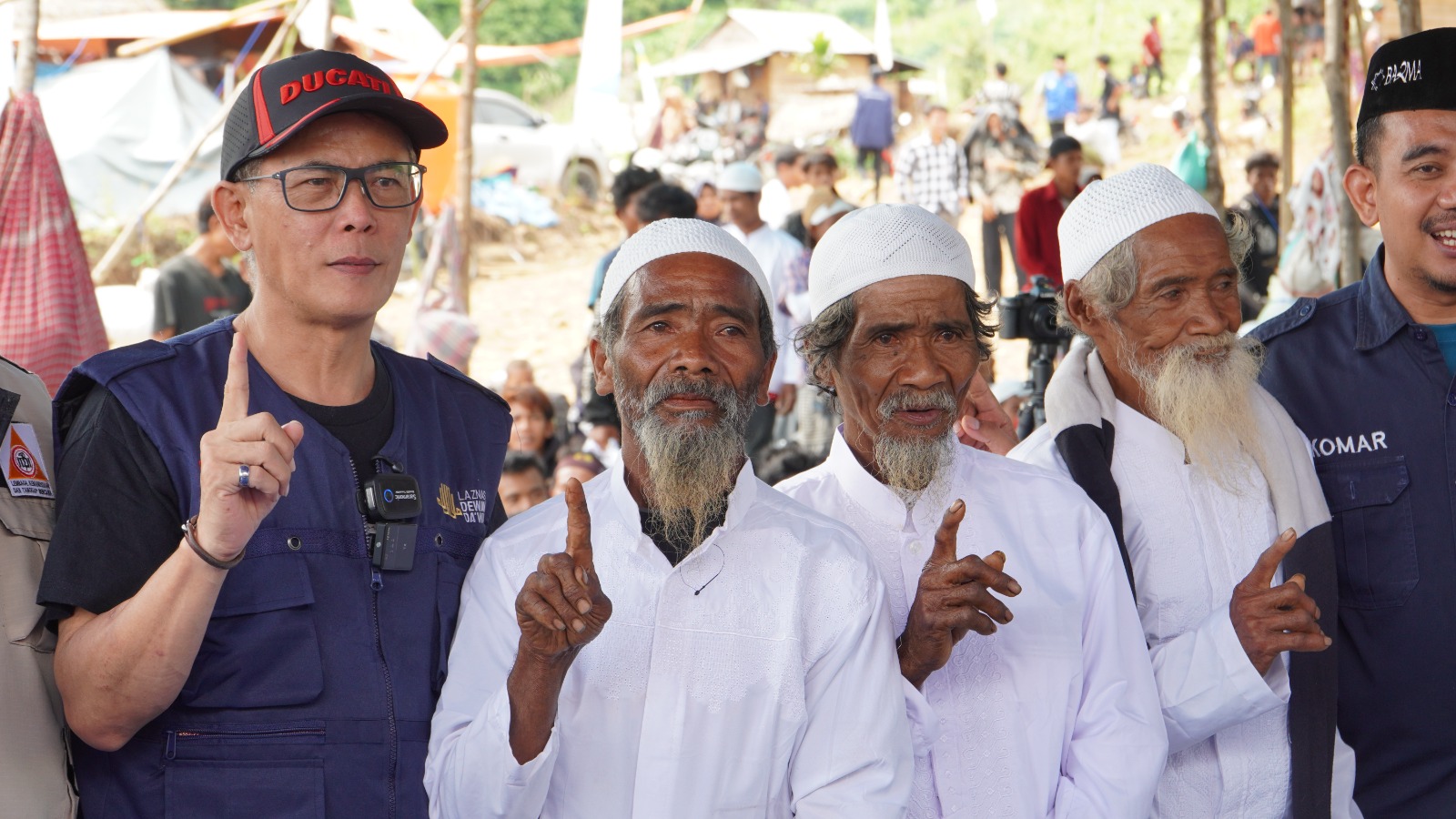 200 Orang Suku Tau Taa Wana Ikrarkan Syahadat di Pedalaman Gunung Tua