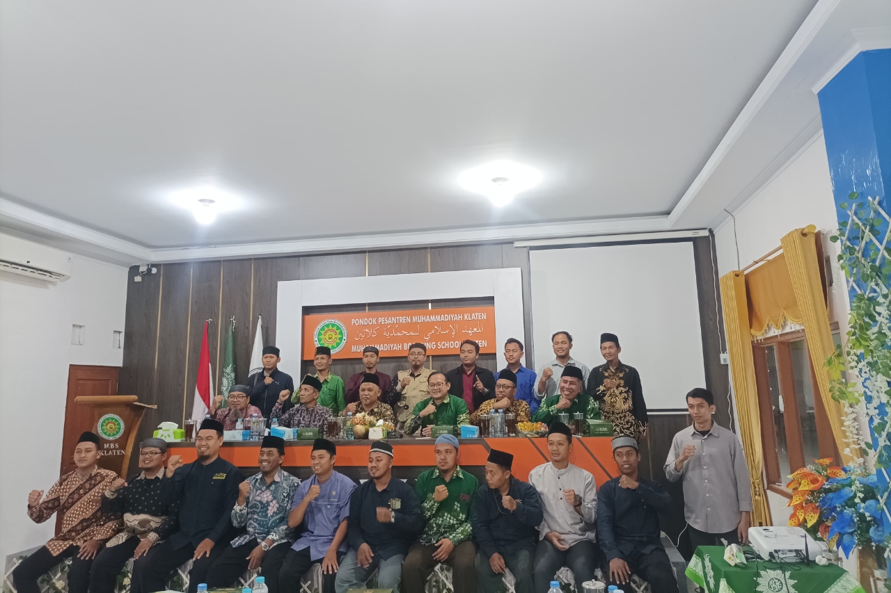 Gandeng Founder AcceliaEdu, Pesantren Muhammadiyah se-Klaten Perkuat Strategi Digital Marketing demi Optimalkan Penerimaan Santri