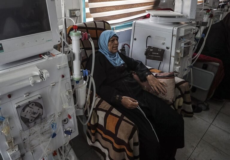 “Anakku Sekarat Perlahan”: Tangisan Ibu di Gaza Saat Perbatasan Rafah Masih Tertutup