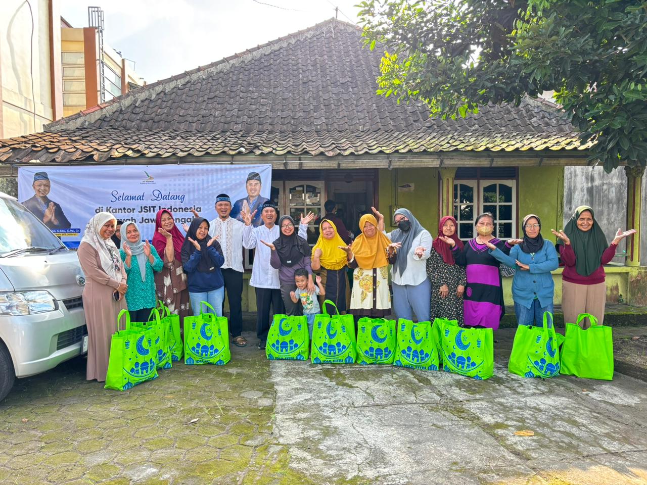 Menempati Kantor Baru, JSIT Indonesia Wilayah Jawa Tengah Gelar Khataman Al-Qur’an dan Berbagi Takjil