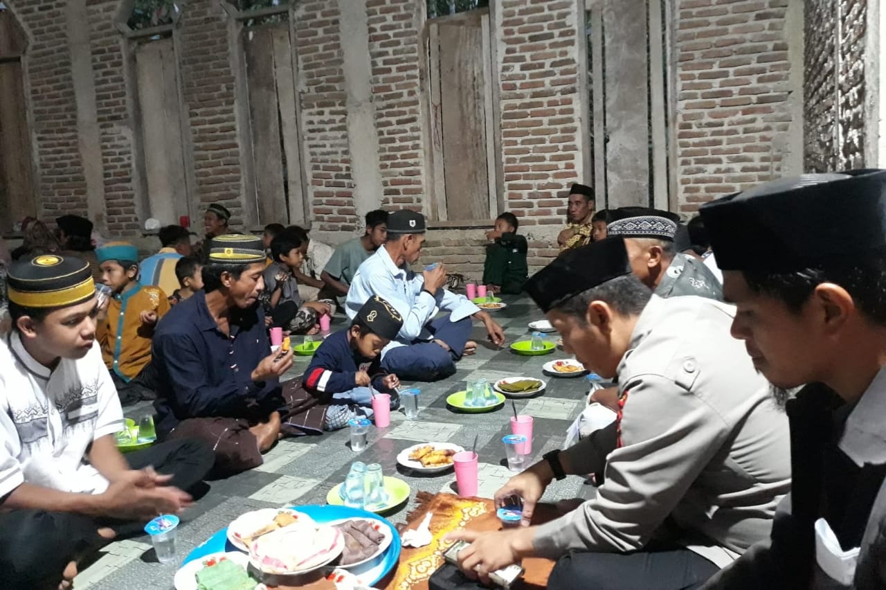 Buka Puasa Bersama di Masjid Al-Ihsan, Warga Antusias Makmurkan Rumah Ibadah