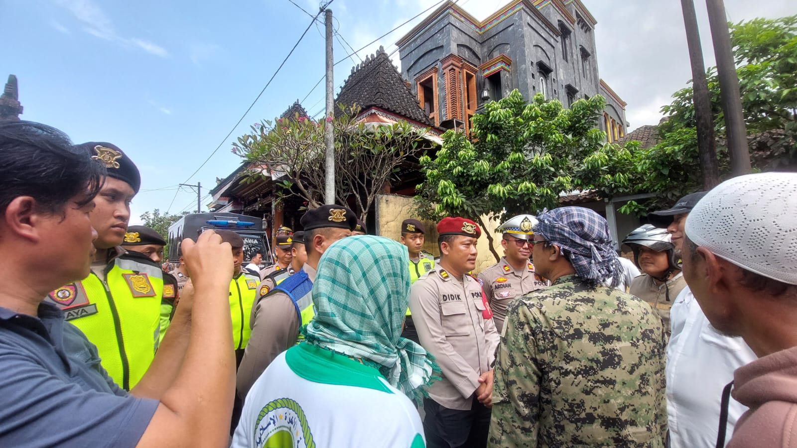 Marak Peredaran Miras, Ratusan Warga Desak Aparat Tutup Produsen Ciu di Bekonang