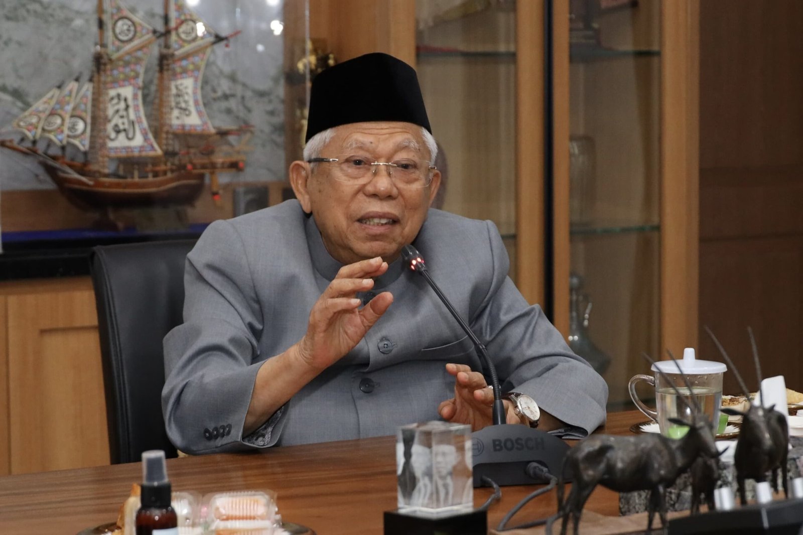 Peringkat SGIE Indonesia Turun ke Posisi Empat, Ma’ruf Amin Desak Akselerasi Ekonomi Syariah