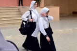 Mengapa Negara Mayoritas Muslim Seperti Azerbaijan Membatasi Hijab?