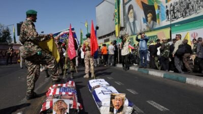 IRGC Ancam Sasar Pangkalan dan Kapal AS jika Terjadi Invasi Darat ke Iran